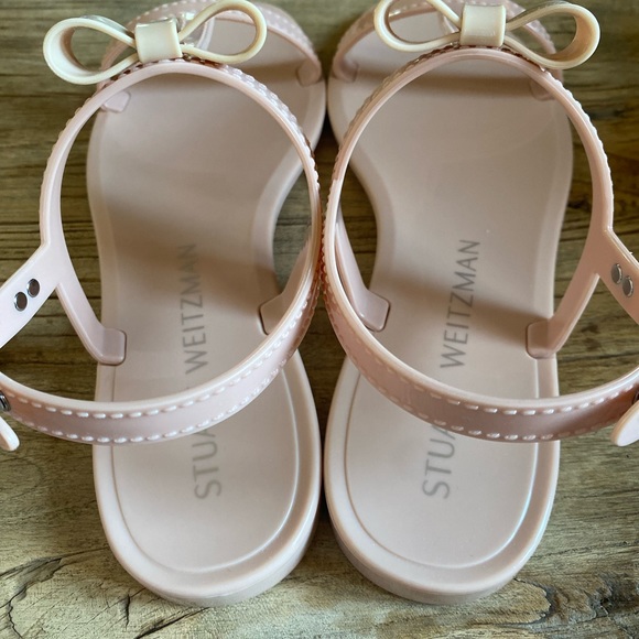 Stuart Weizmann Mellie Bow Jelly Sandal - Picture 7 of 8